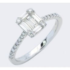 Rectauglar Diamond Ring